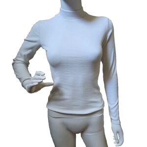 Perfectwhitetee Elegant White Long Sleeve Tee